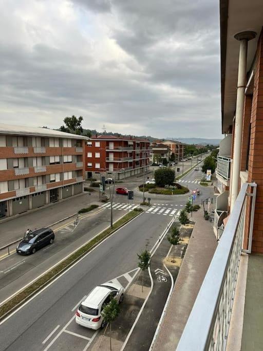 Ca Rosas - Appartamento Alba Alba  Bagian luar foto